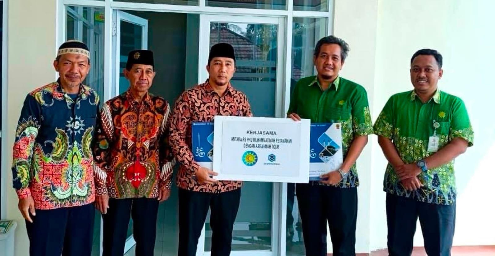 Arrahmahtour Kebumen dan RS PKU Muhammadiyah Petanahan Resmi Jalin Kerja Sama Tingkatkan Pelayanan Jamaah